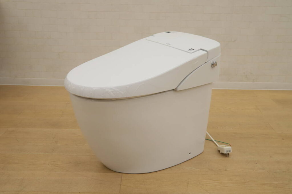 未使用 サティスGタイプ PV-G116型 タンクレストイレ シャワートイレ リモコン付き フランジ有 2015年製 (2019年6月買取)
